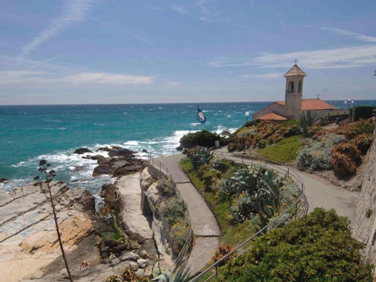 L'Approdo Hotel Bordighera Exterior photo